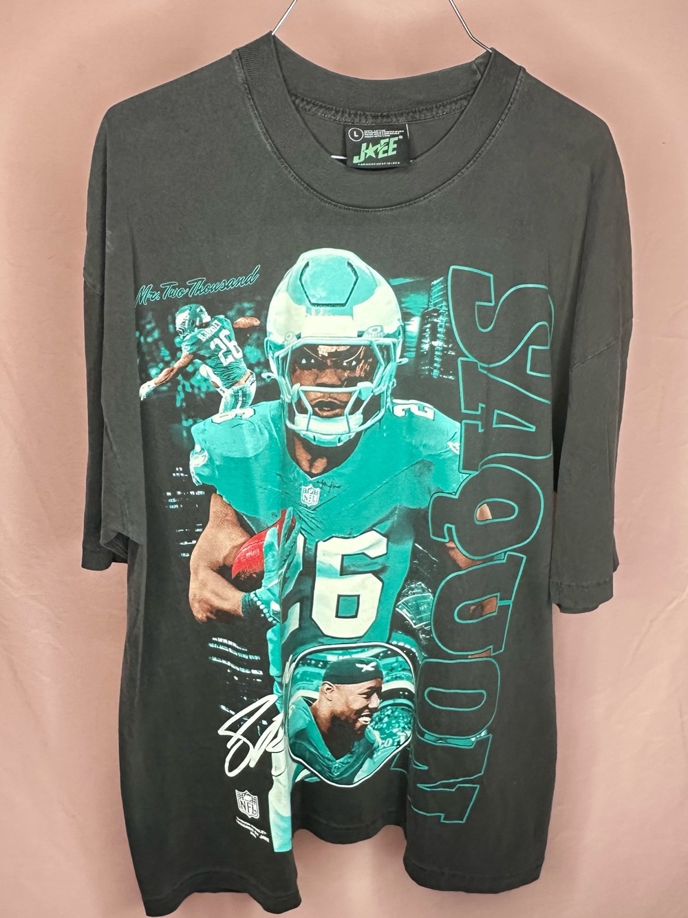 JAEE EDITS Saquon Barkley Eagles Rushing Club Graphic Tee Size Large